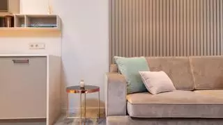 El truco casero para limpiar el sofá y otras tapicerías de forma sencilla y en poco tiempo