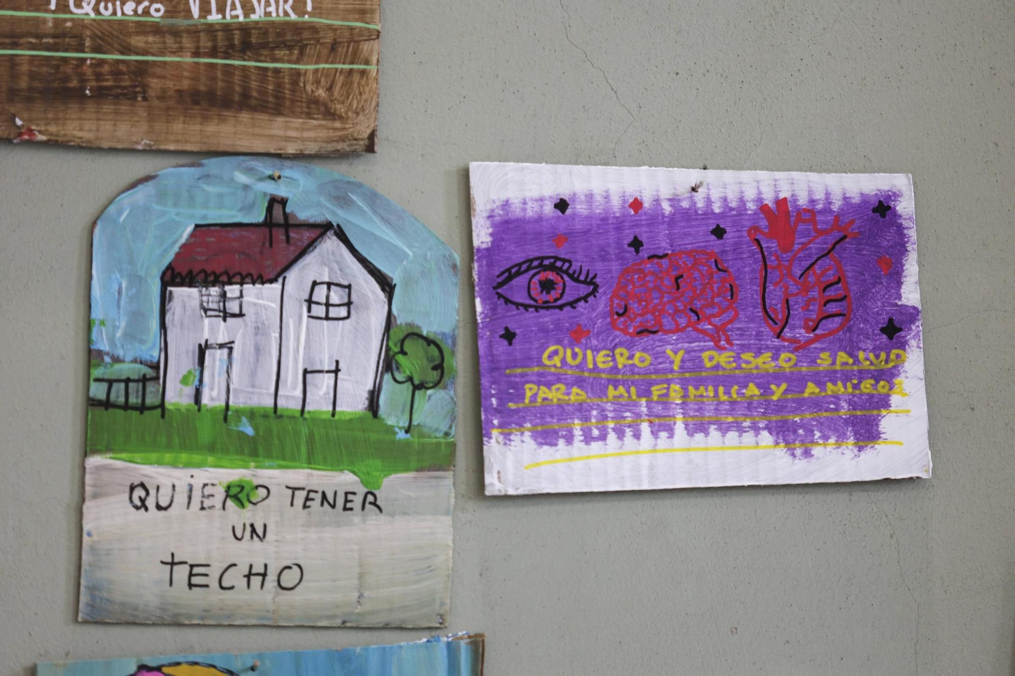 Una casa, un coche o un cordero: los deseos de los hombres y las mujeres que han llegado a Asturias huyendo de sus hogares