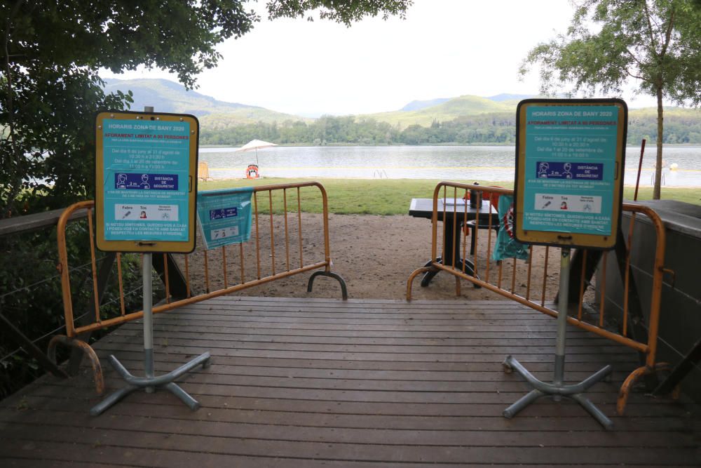 L'estany de Banyoles inaugura la temporada de bany