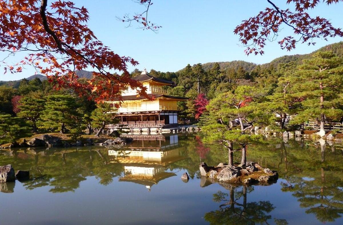 La dramática histórica del templo Kinkaku-ji y su famoso Pabellón Dorado Expedición VIAJAR Japón