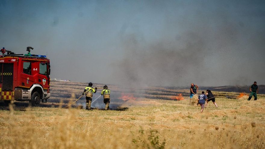 Un incendio en Sancha Brava (Badajoz) obliga a activar el nivel 1