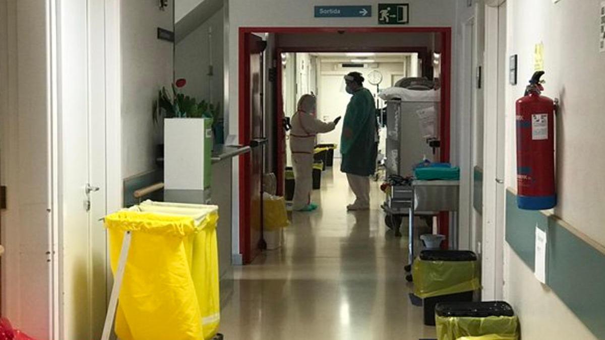 Dos treballadors protegits a l&#039;hospital de Campdevànol