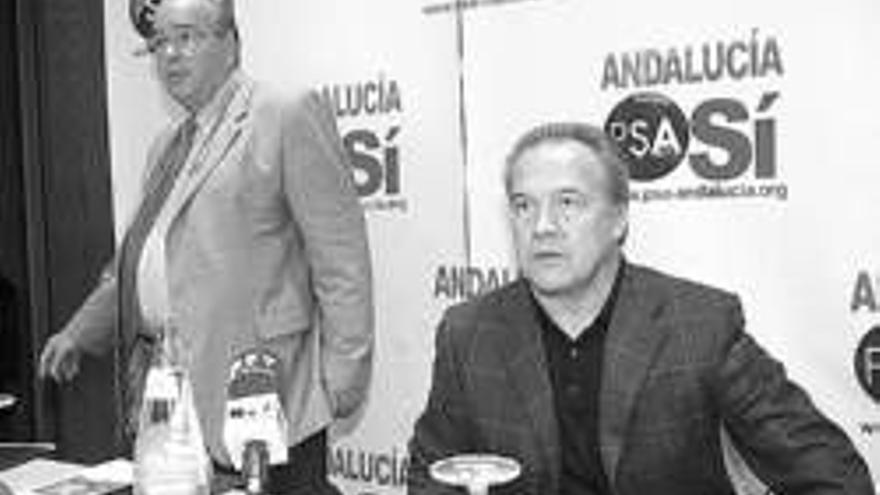 Pedro Pacheco apoya al candidato del PSA a la Alcaldía de Cordoba, Francisco Agudo