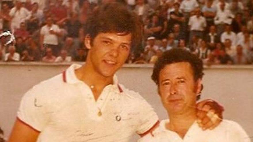 Genovés, junto a García en 1975.