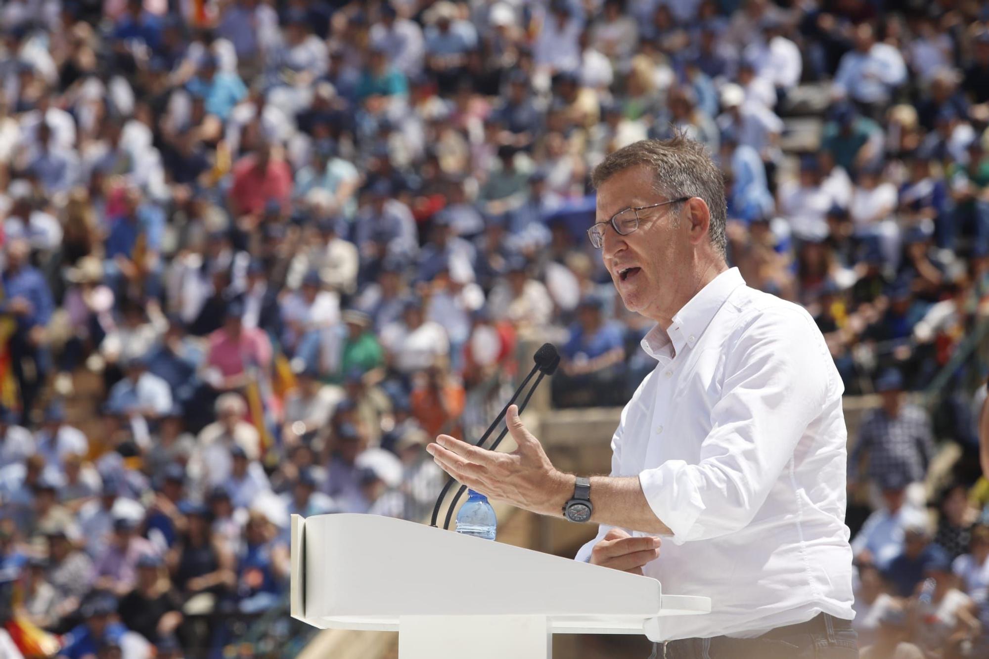 Mitin central del PPCV en la Plaza de Toros de València