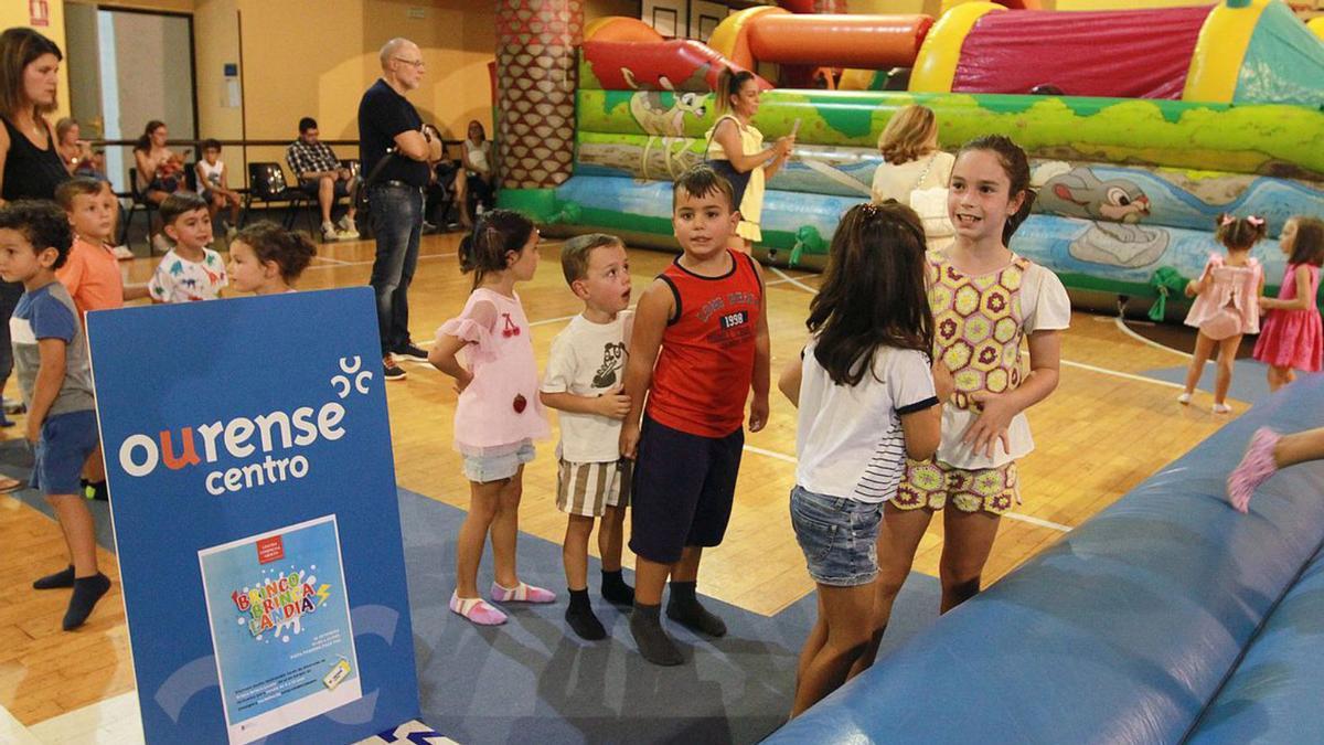 Una fiesta de hinchables para celebrar la vuelta al cole - Faro de Vigo