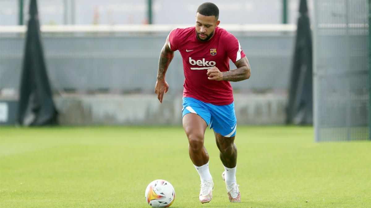 Así ha sido el entrenamiento del Barça: regresa Memphis y De Jong, en el gimnasio