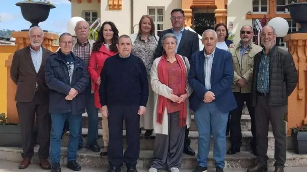 Jurado, organizadores y patrocinadores del concurso de relatos de La Felguera