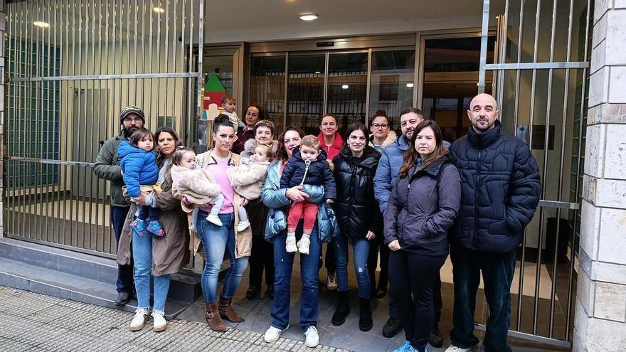 Familias de la escuelina Los Polesinos piden que se planifique mejor el cambio de profesores: "Hay que mirar por el bienestar de los niños"