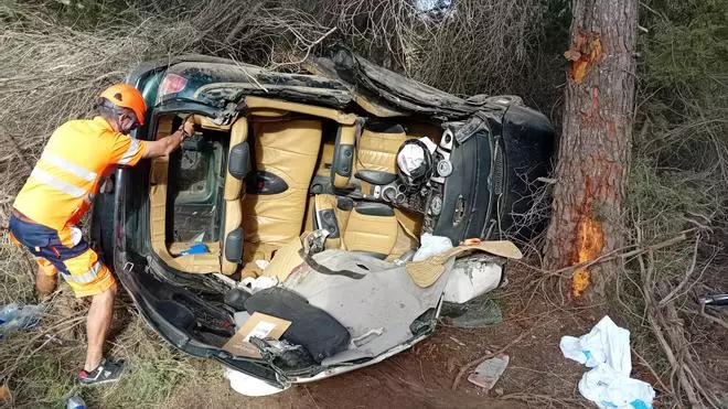 Accidente de tráfico mortal en Ibiza: una joven fallecida y tres heridos, dos de ellos graves