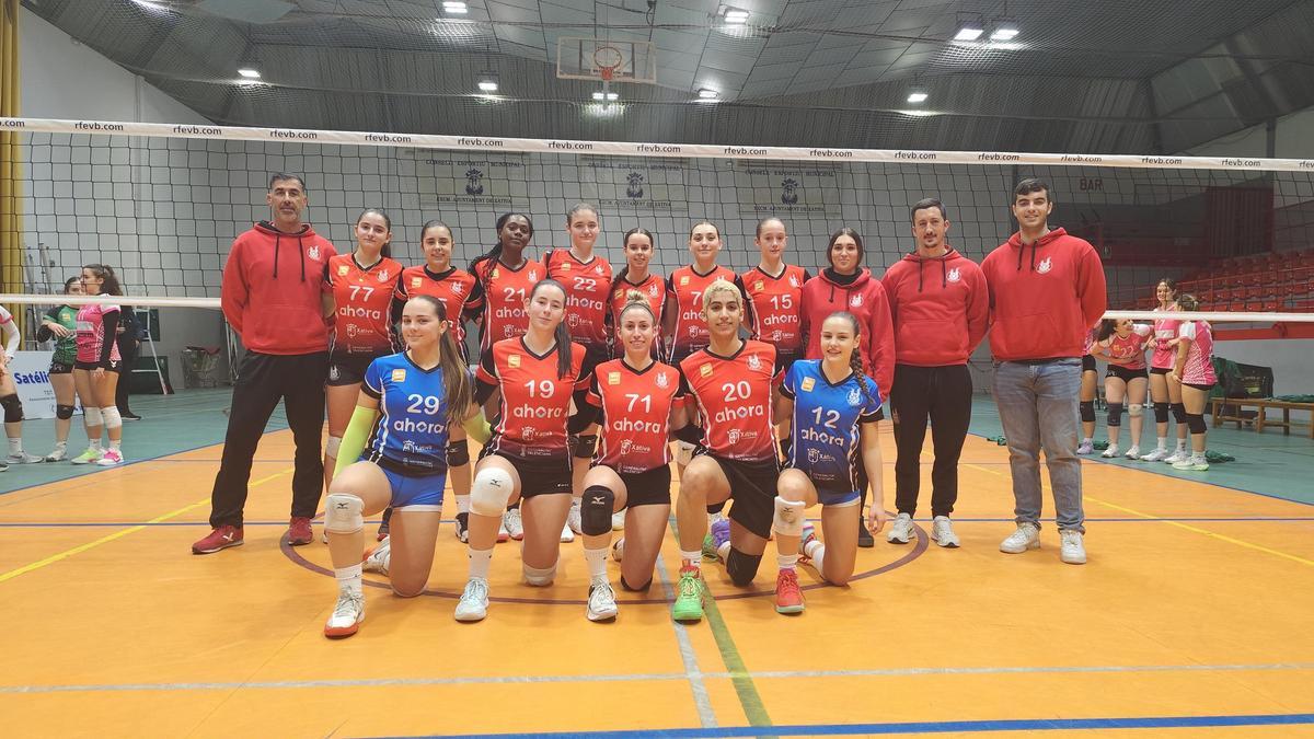 Las chicas del Ahora Vóley Xàtiva en el partido de la pasada jornada.