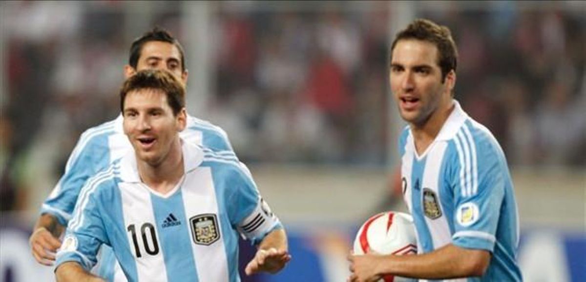 Messi i Higuaín, en el partit de dimarts contra el Perú. Messi i Higuaín, en el partit de dimarts contra el Perú.