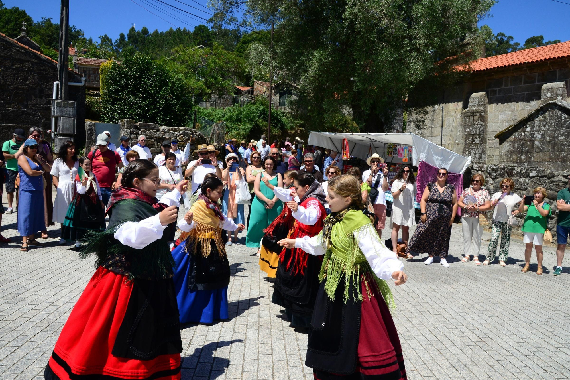 As celebracións do Día de Santiago en Ermelo, "berce do Morrazo"