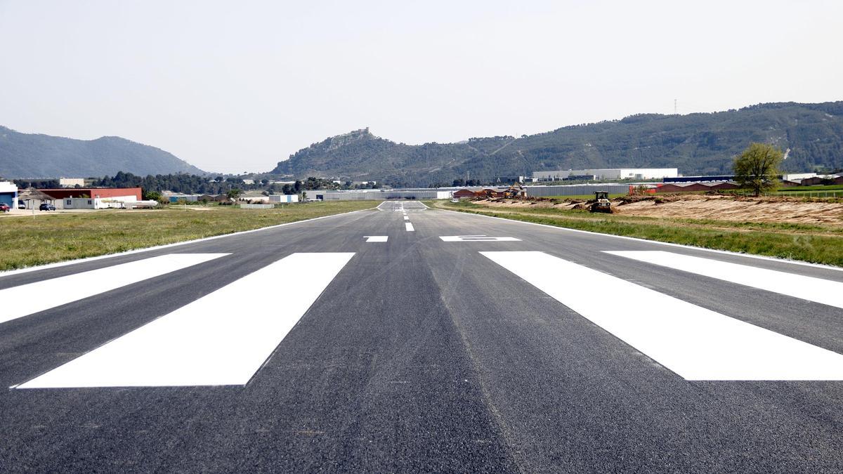 La pista de l'aeròdom d'Igualada-Òdena