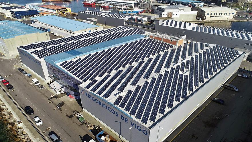 La industria apuesta por la fotovoltaica para esquivar el incremento del coste energético