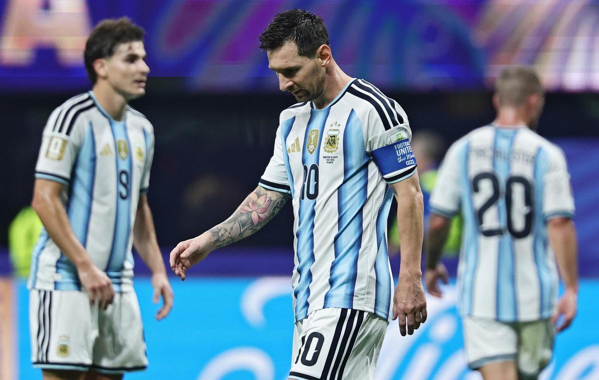 Messi escribe otra página inolvidable para que Argentina sobreviva ante Egipto
