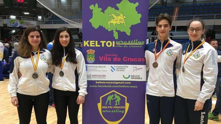 Pampín, Varela, Lalín y Sánchez posan con sus medallas tras la competición celebrada en Pontevedra.