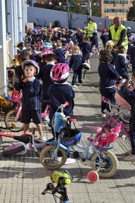 Día de la Bici en el colegio de la Dominicas de Gijón