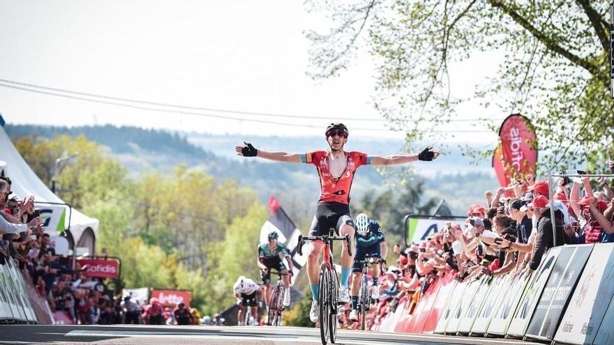 Alejandro Valverde roza su sexta y última Flecha Valona