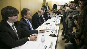 Reunión de la ejecutiva de Convergència con Puigdemont y Artur Mas.