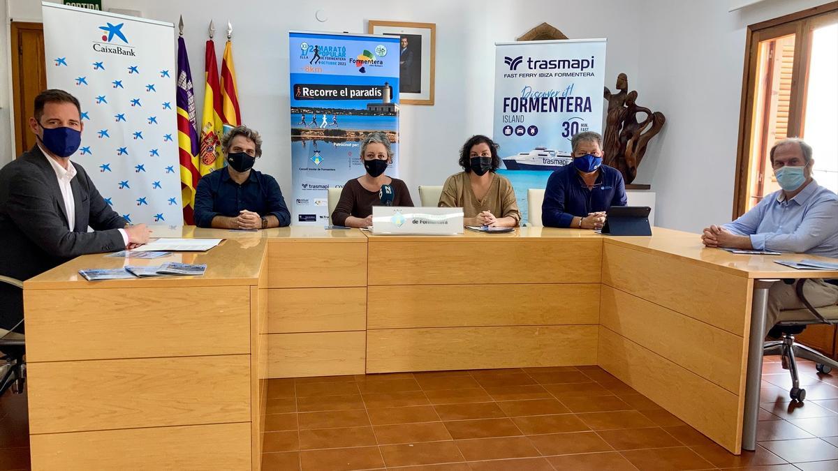 Presentación de la Mitja Marató Illa de Formentera esta mañana.