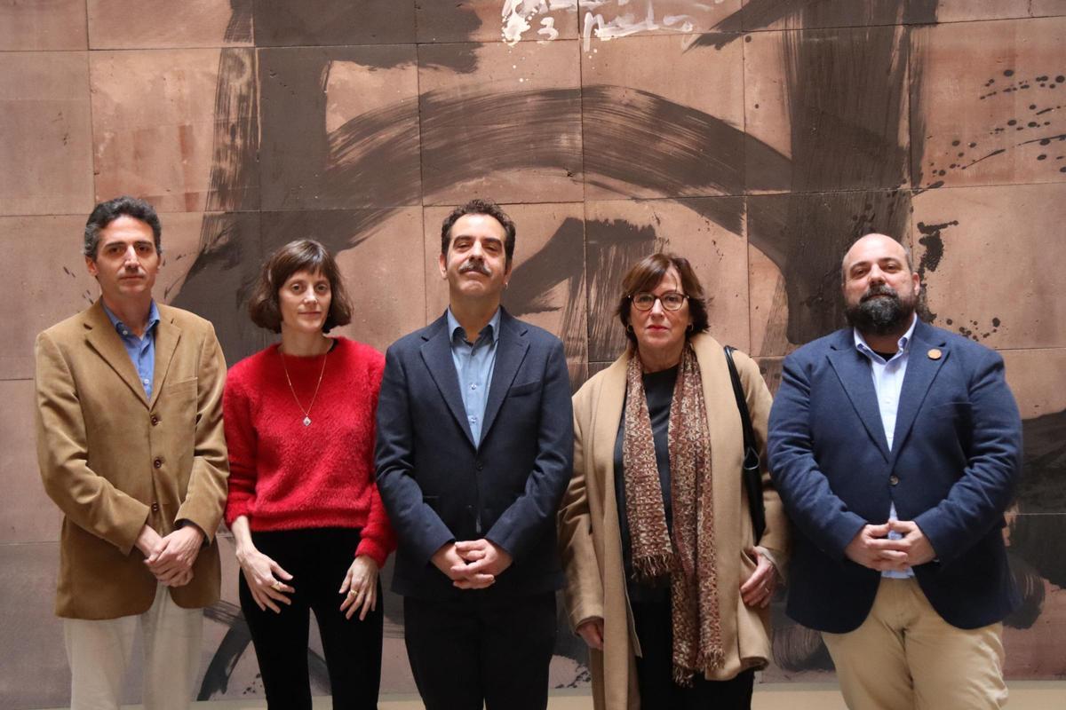Eduard Escofet, María Callís, Teresa Muñoz, Pau Vadell i Ignasi Moreta, en l'acte de presentació de les commemoracions literàries aquest dijous a Barcelona