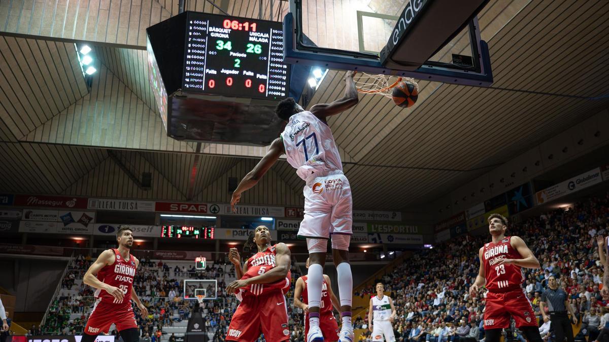 Sima jugó un gran partido en Gerona.