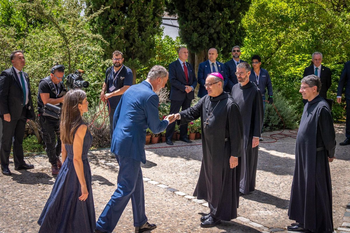 Los reyes Felipe y Letizia visitan Montserrat