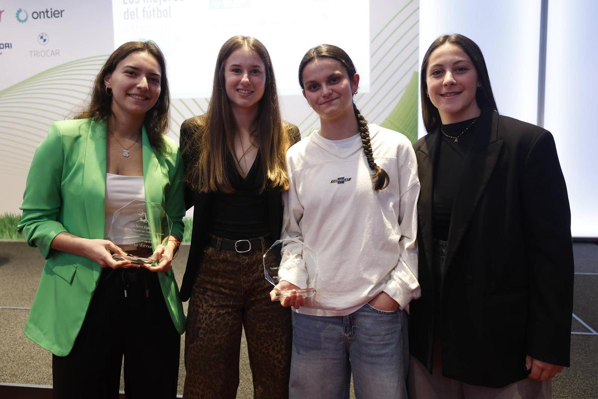 De izquierda a derecha, Nuria Torres, Vera Rico, Lucía Granda y Andrea Sordo.