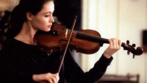 Emmanuelle Béart interpreta a una violinista en ’Un corazón en invierno’.