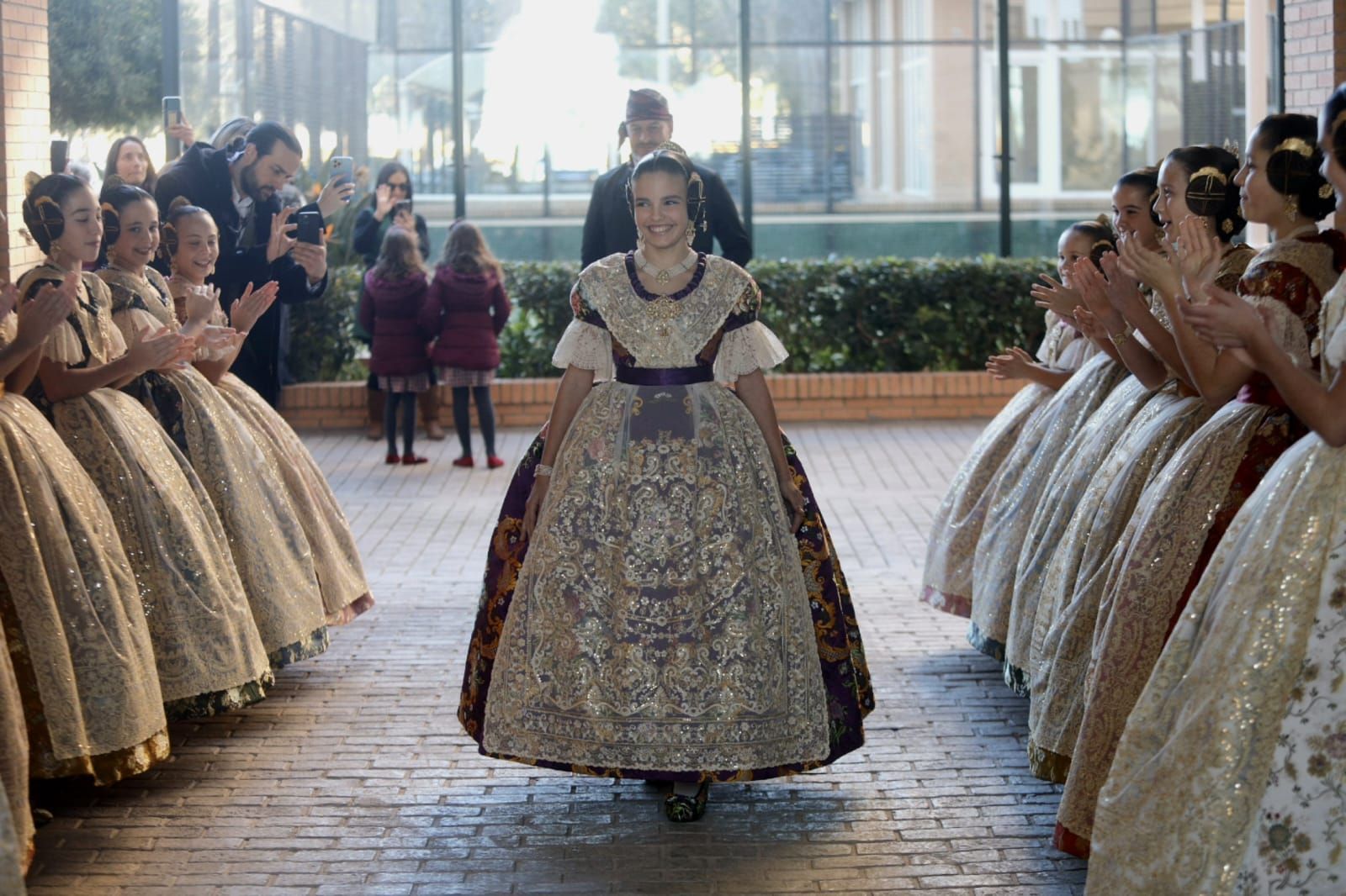 El espolín de Paula Nieto, Fallera Mayor Infantil