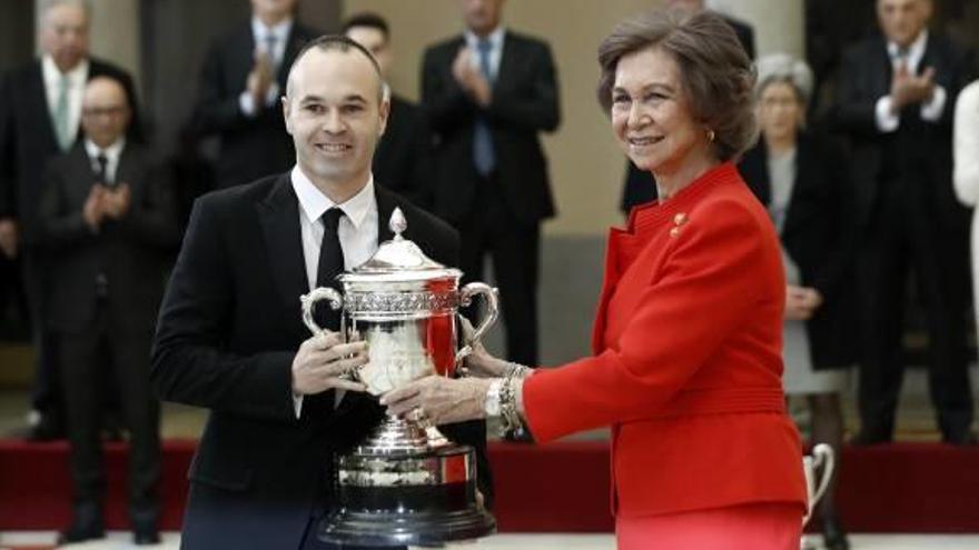 Andrés Iniesta és guardonat amb el premi Reina Sofia pel seu joc net