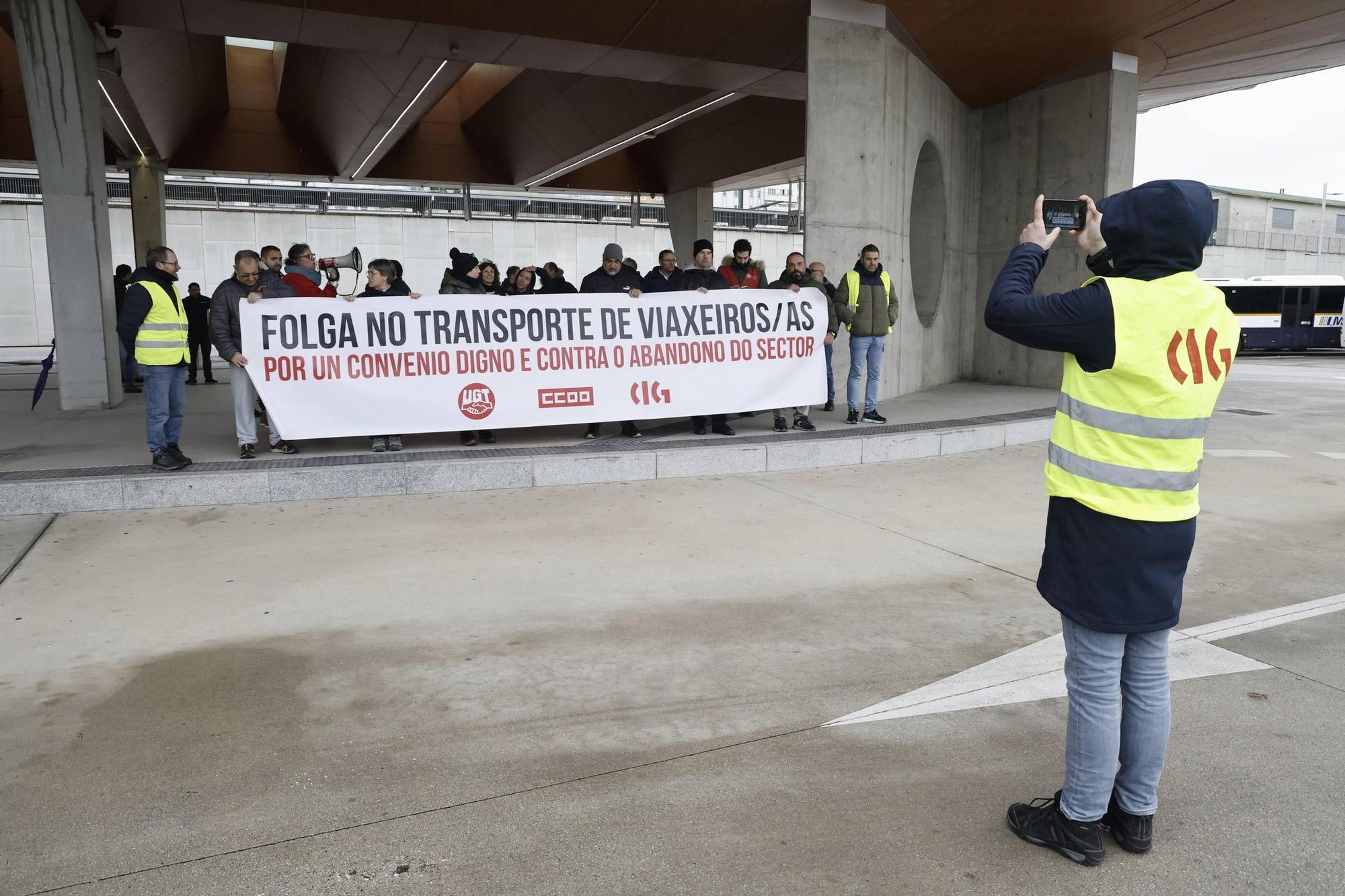 Así está siendo el segundo día de huelga de buses en Santiago