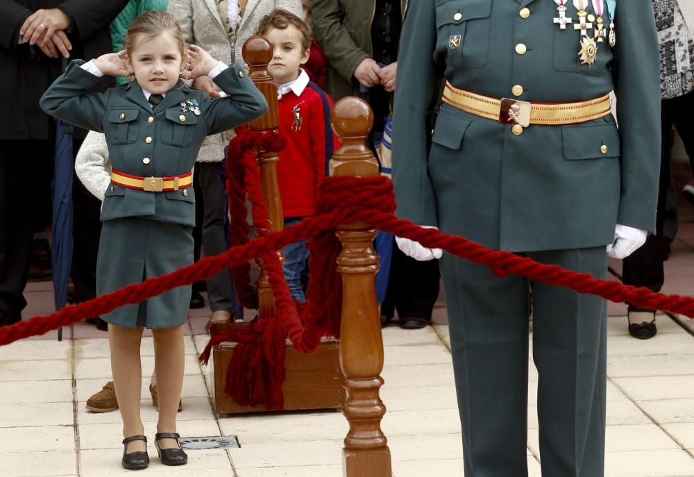 Actos oficiales en el cuartel del Rubín por el día del Pilar