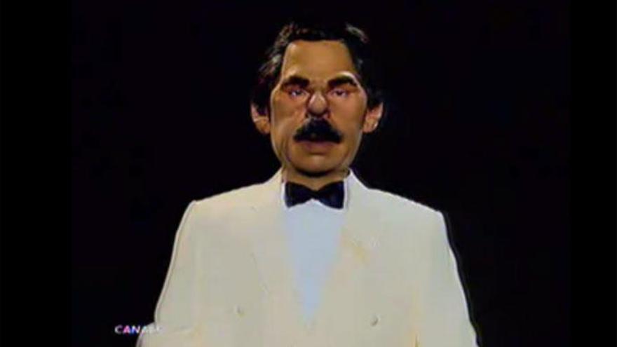 El guiñol de José María Aznar, a la venta por 13.000 euros