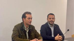Manuel Carreño (izquierda) y Fernando Sánchez, durante la presentación ayer de la plataforma.