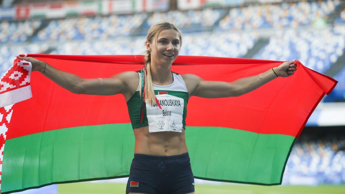 Krystsina Tsimanouskaya denuncia que su gobierno le obliga a dejar los Juegos Olímpicos.