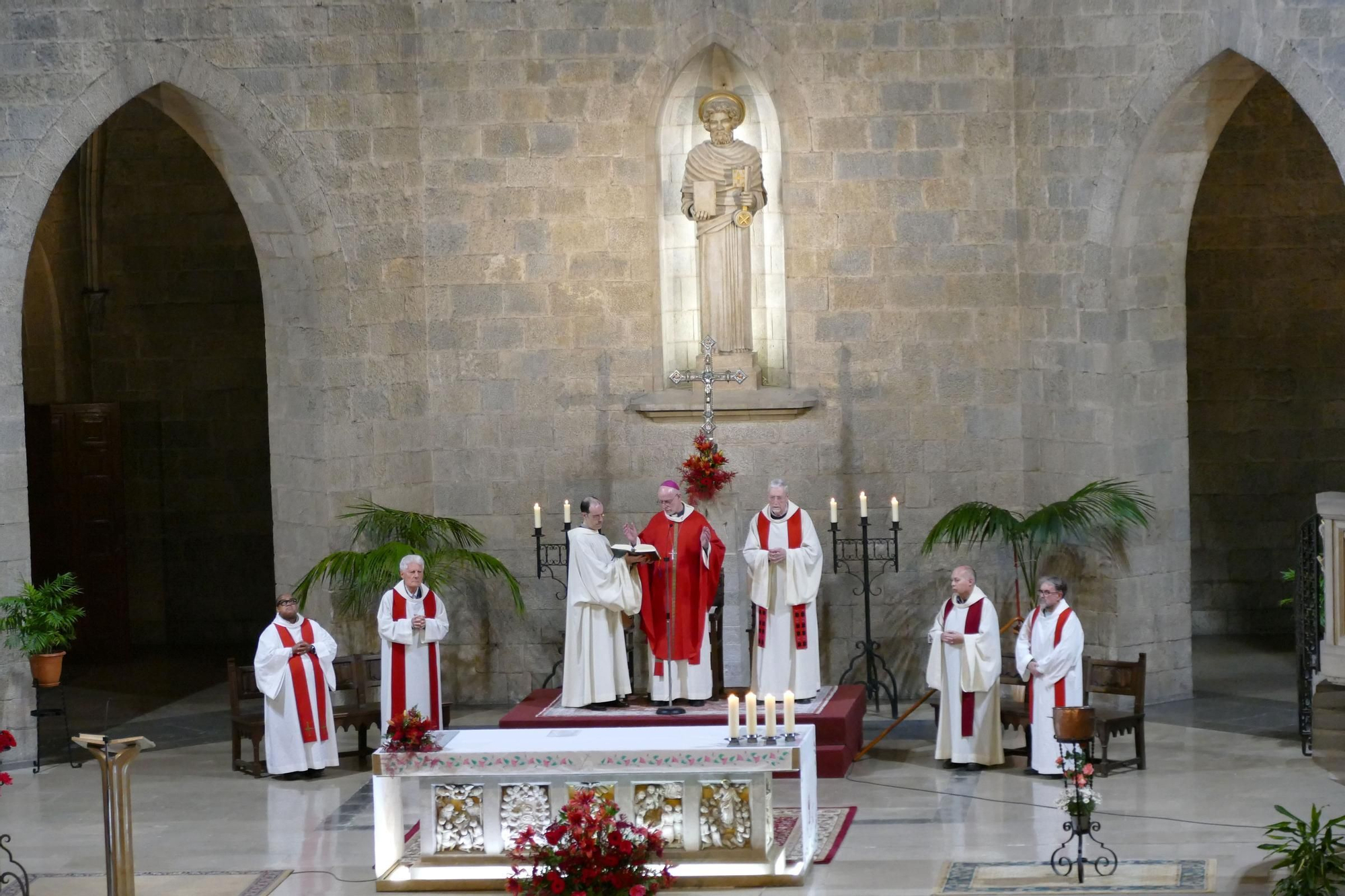 El bisbe de Girona, Octavi Vilà, oficia la cerimònia principal de les Fires i Festes de la Santa Creu de Figueres