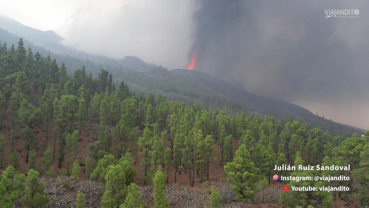 Volcano on Spain's La Palma continues to erupt