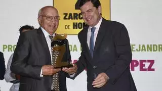 Manuel Fariña recoge un Zarcillo por "una vida dedicada al prestigio del vino"