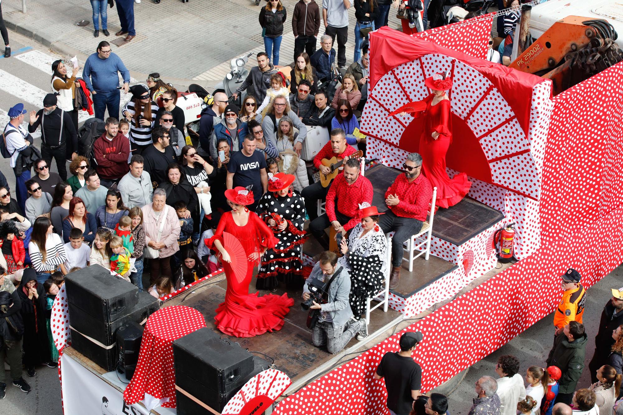 Todas las imágenes de la rúa del Carnaval de Ibiza 2023