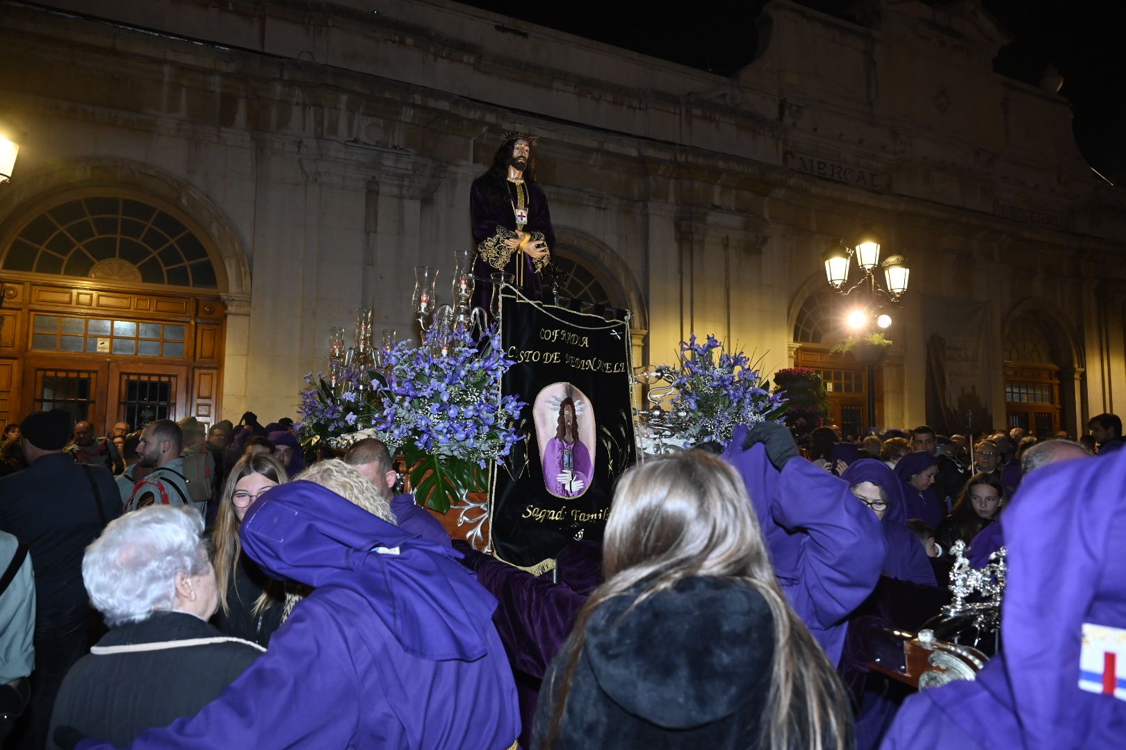 Viernes Santo en Castelló: procesión y Cristo yacente