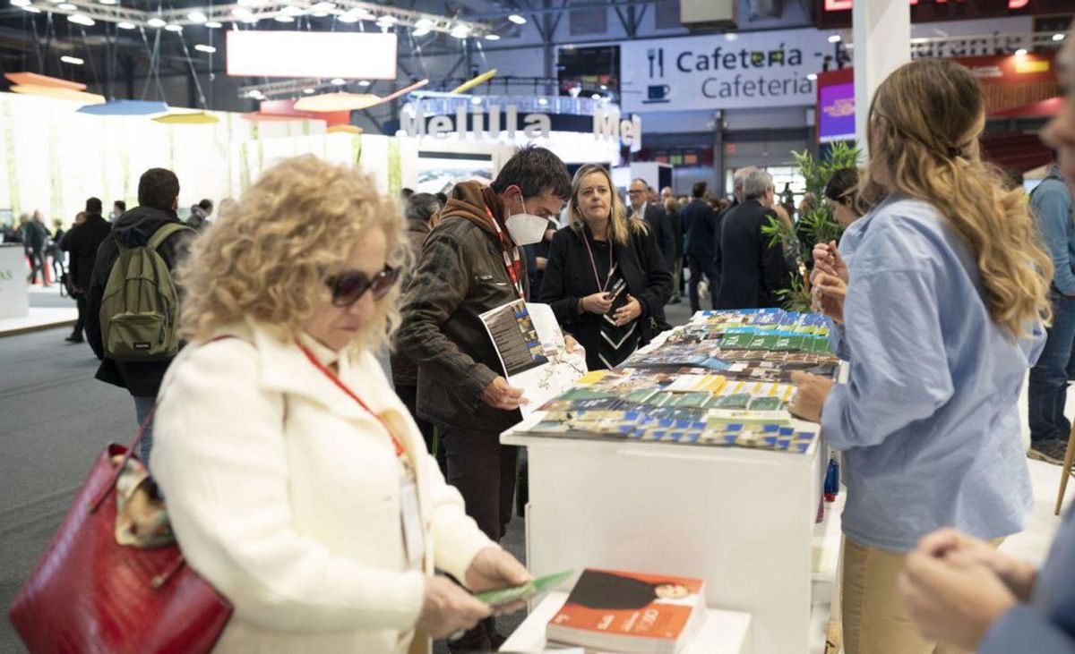 El alcalde de Toro, Tomás del Bien, presenta la oferta cultural de su ciudad en Fitur. | Emilio Fraile