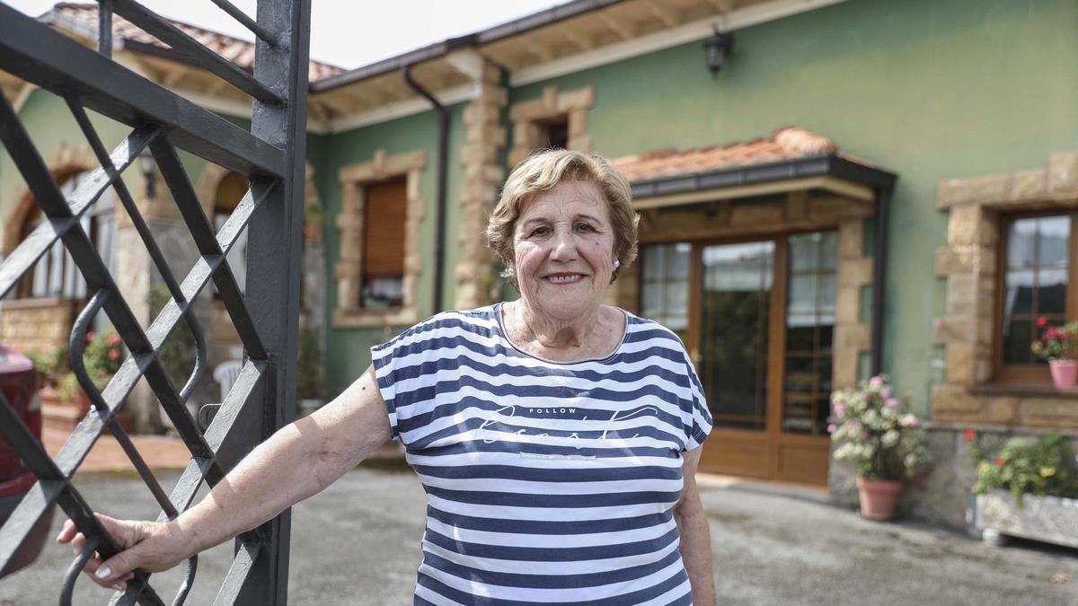 Matilde Pilar Angones, vecina de Vega: "Nací en el mejor sitio de Gijón y prácticamente en un tonel, como buena familia de llagareros"