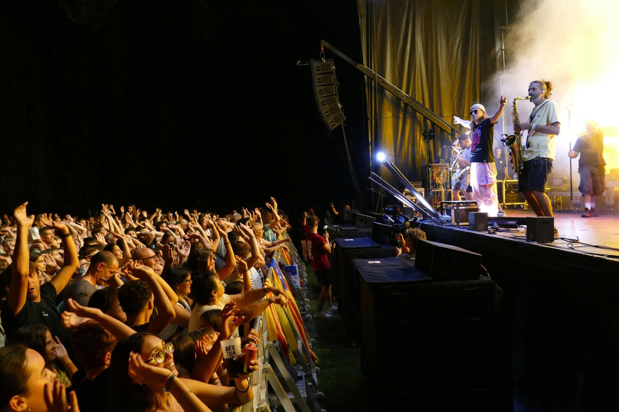 La segona Bertranada Fest congrega unes 8.000 persones als concerts de Ginestà i Búhos