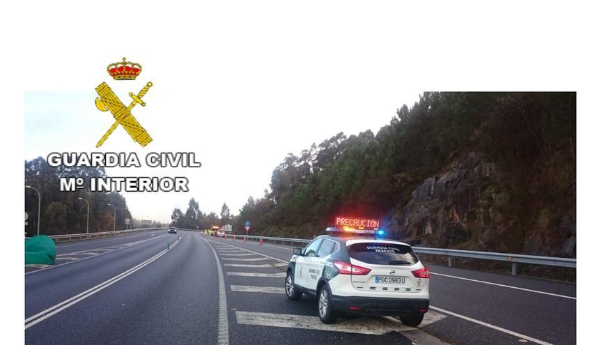 La Guardia Civil denuncia a un conductor pontevedrés por el uso de un detector de radares de última generación