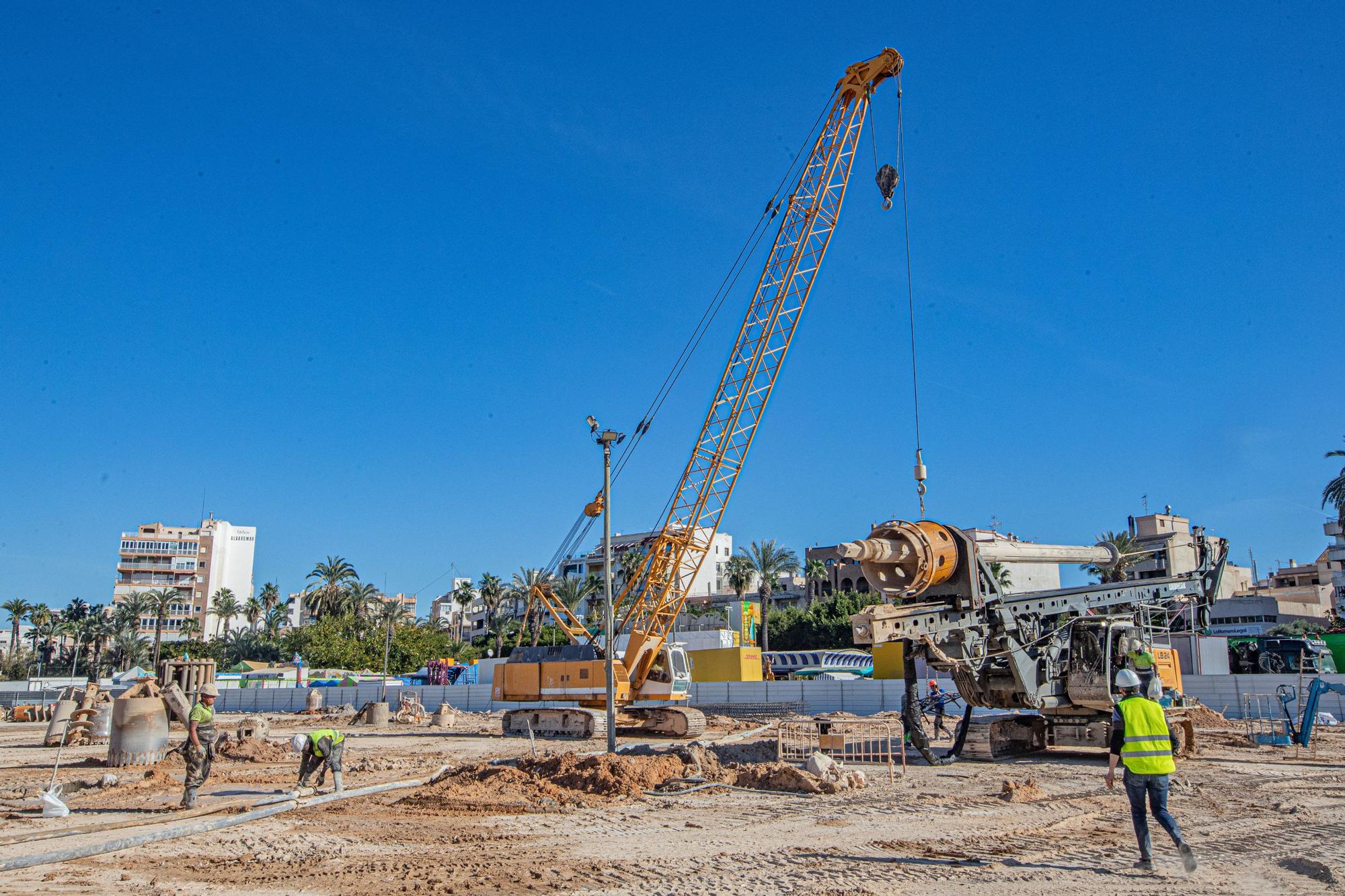 Obras de bombeo del nuevo puerto de Torrevieja