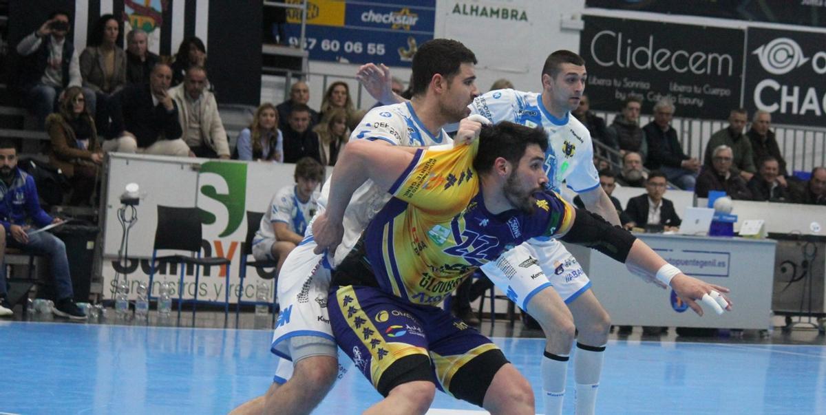 Javi García pide el balón.