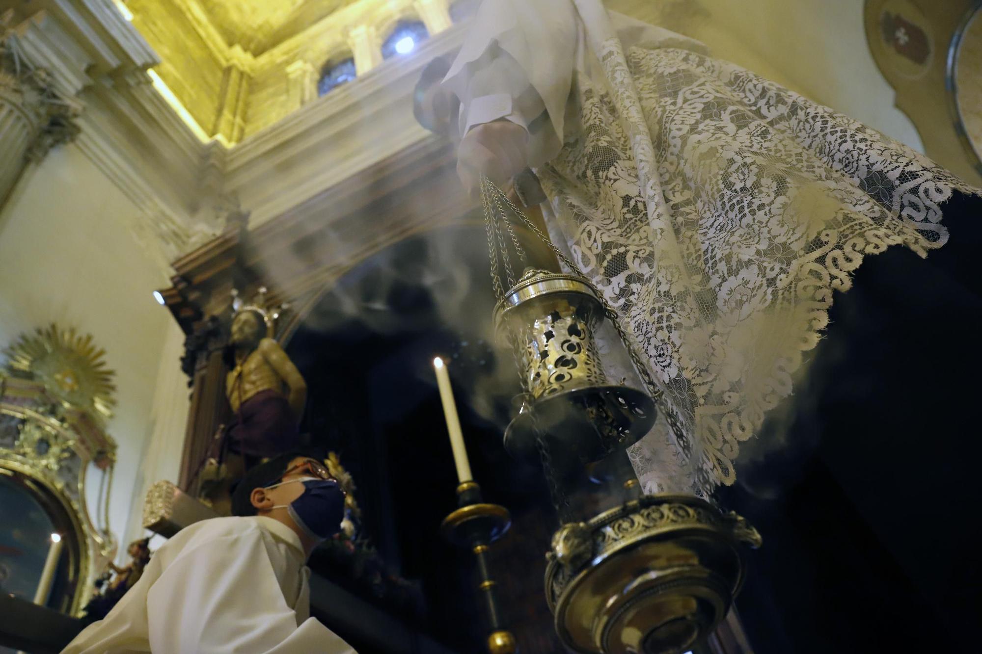 El Cristo de la Salud preside el vía crucis del primer viernes de Cuaresma en Málaga