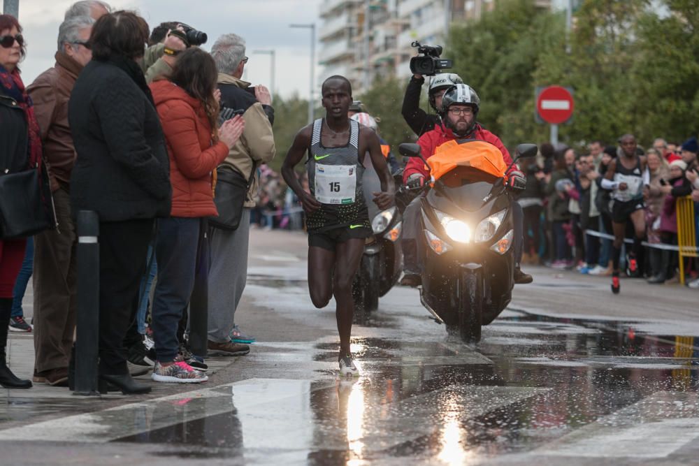 Los keniatas Peter Kirui y Antonina Kwambi se hacen con la victoria en Santa Pola